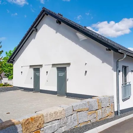 1 - Schmiedefeld - Klein Und Fein *