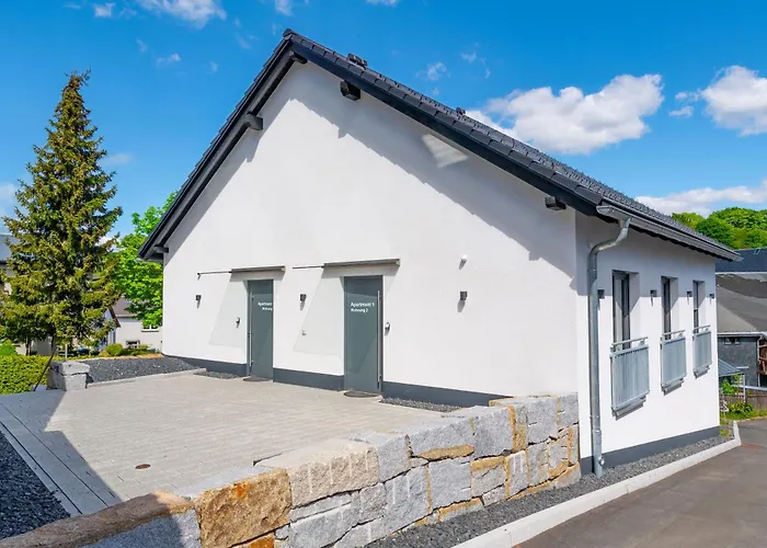 1 - Schmiedefeld - Klein Und Fein *